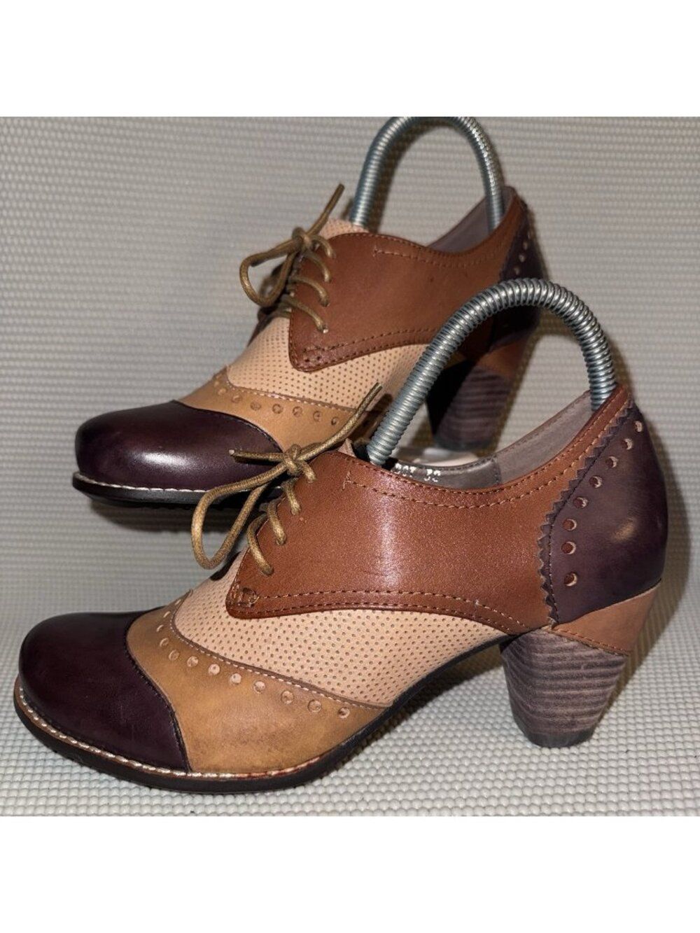 L’Artiste by Spring Step Bardot Oxford Brown Lace Up Heels Size 7.5-8 (38)
